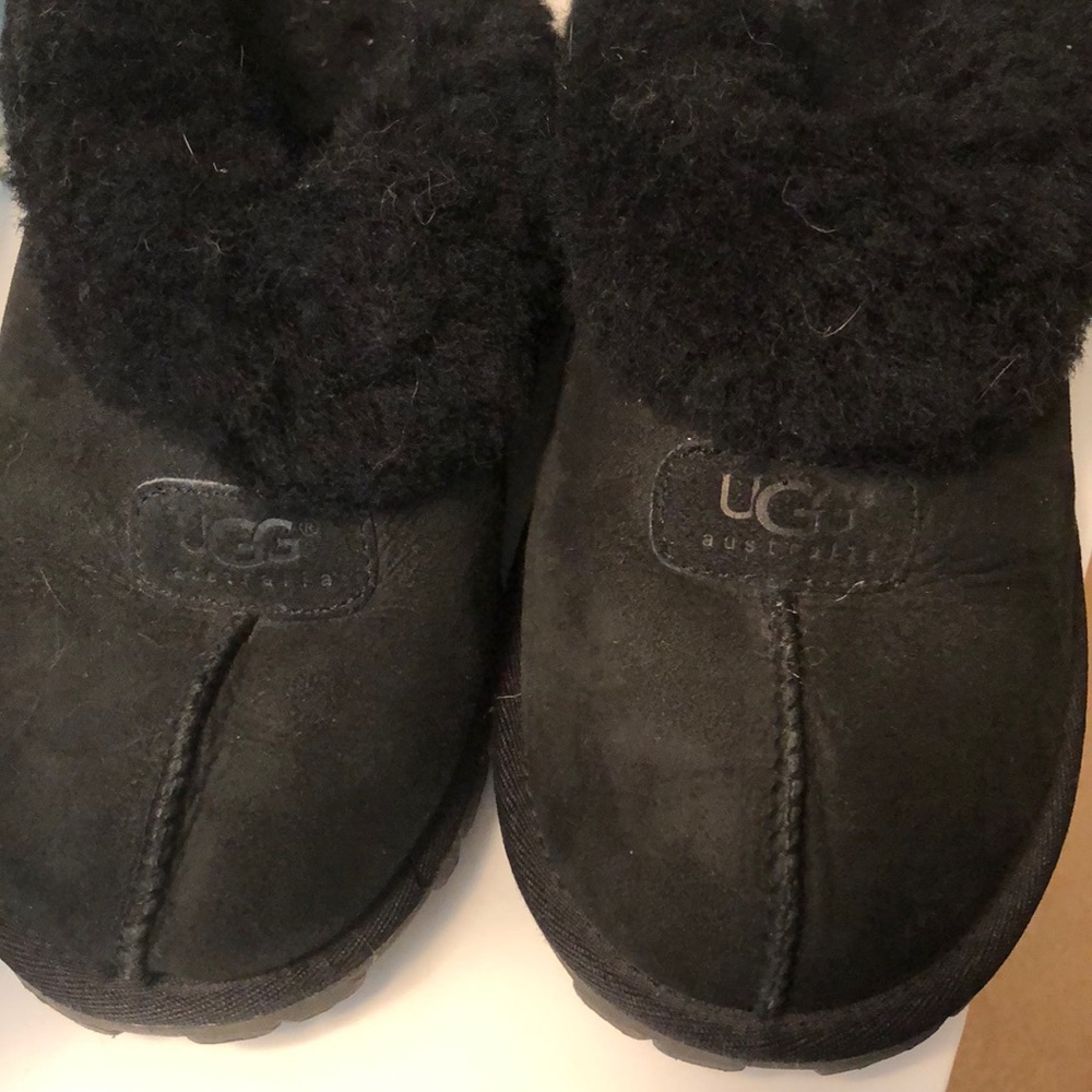 Barely worn! Ugg slippers